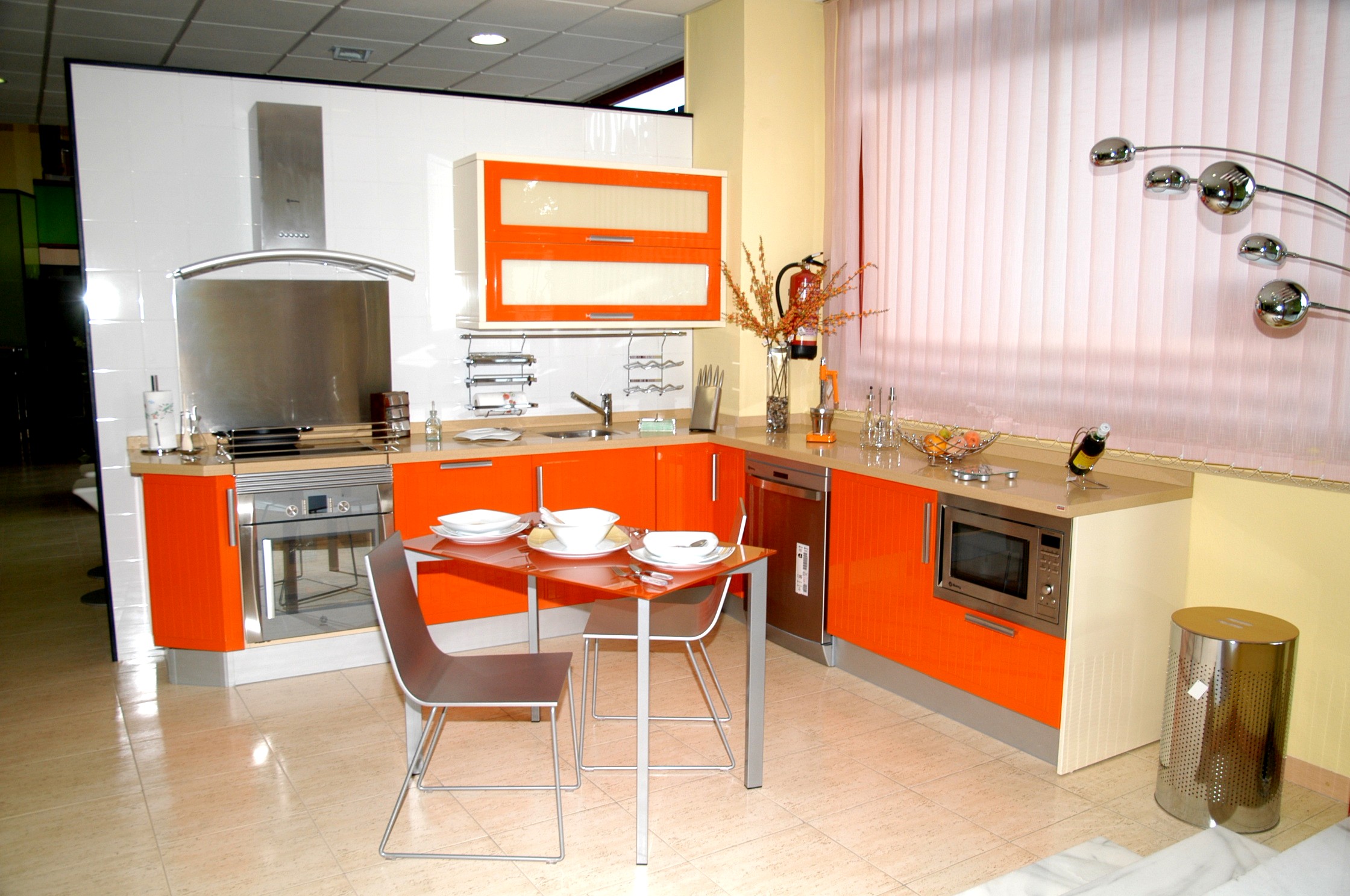 cocinas de diseño Cocina de diseño naranja